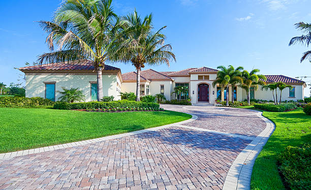 Best Driveway Paving Contractor  in Neenah, WI